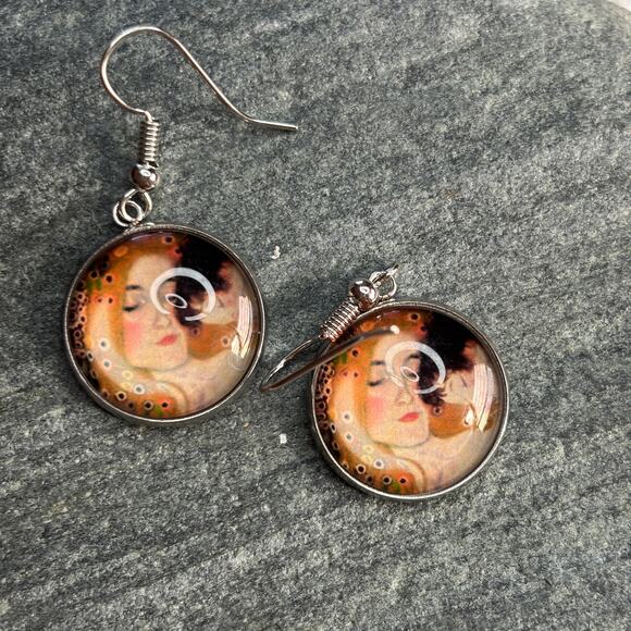Gustav Klimt 'The Mother & Child" Cobachon Earrings Silver NEW Master Artist Ser - Picture 2 of 8